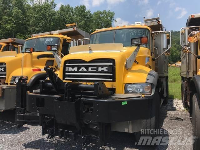 Mack 700 Sniego peiliai ir valytuvai
