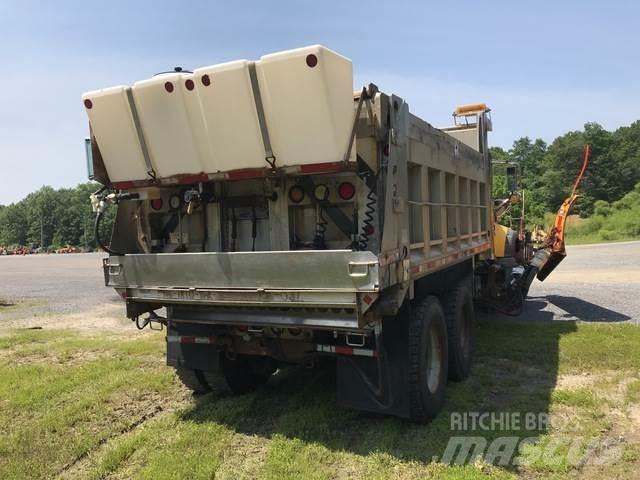 Mack 700 Sniego peiliai ir valytuvai