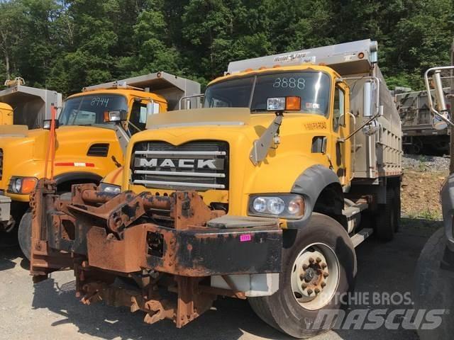 Mack 700 Sniego peiliai ir valytuvai
