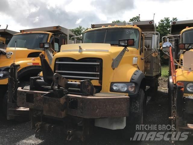 Mack 700 Sniego peiliai ir valytuvai