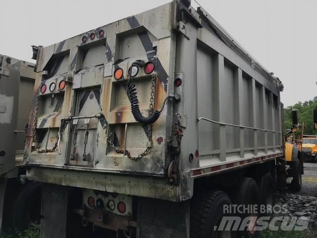 Mack 700 Sniego peiliai ir valytuvai
