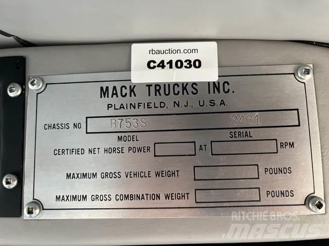 Mack B75 Naudoti vilkikai