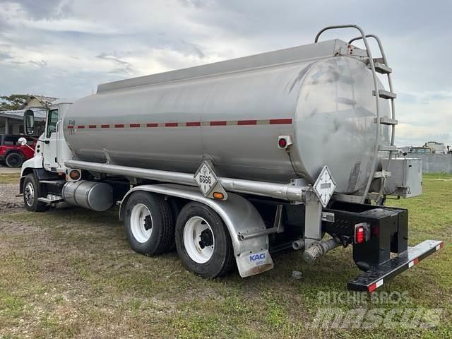 Mack CH613 Automobilinės cisternos