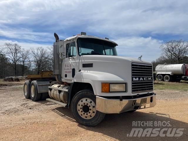 Mack CH613 Naudoti vilkikai