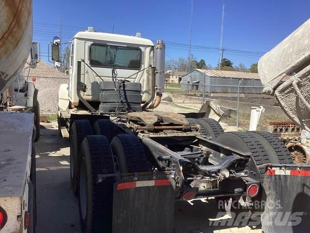 Mack CH613 Naudoti vilkikai