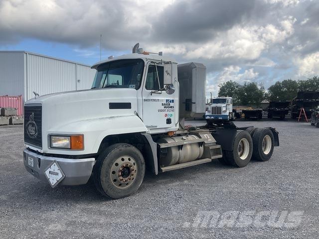 Mack CH613 Naudoti vilkikai