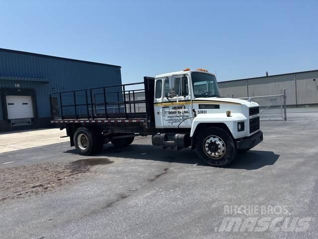 Mack CS300P Platformos/ Pakrovimas iš šono