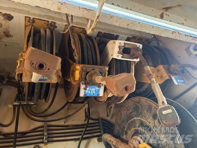 Mack CSMR Automobilinės cisternos