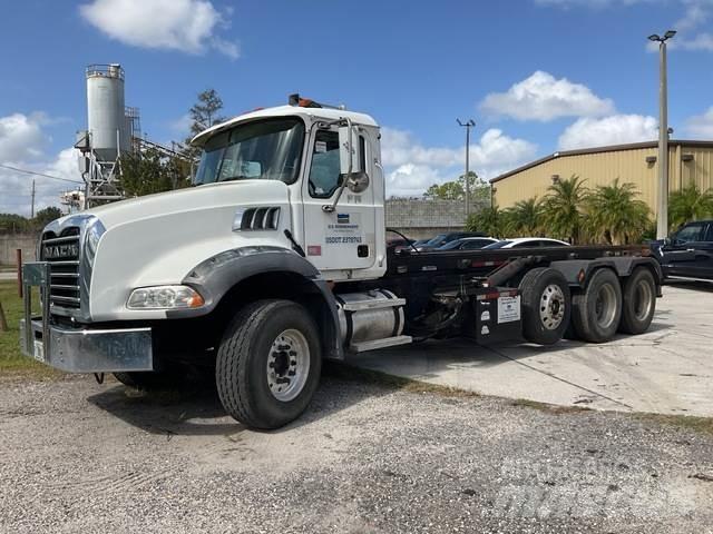 Mack CT713 Savivarčiai