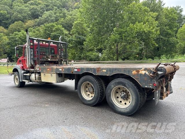 Mack CT713 Pagalbos kelyje automobiliai