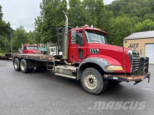 Mack CT713 Pagalbos kelyje automobiliai