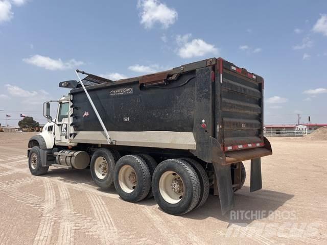Mack CTP713 Savivarčių priekabų vilkikai
