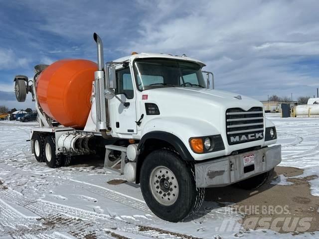 Mack CV513 Kita
