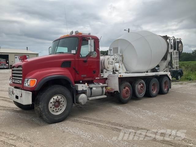 Mack CV513 Kita