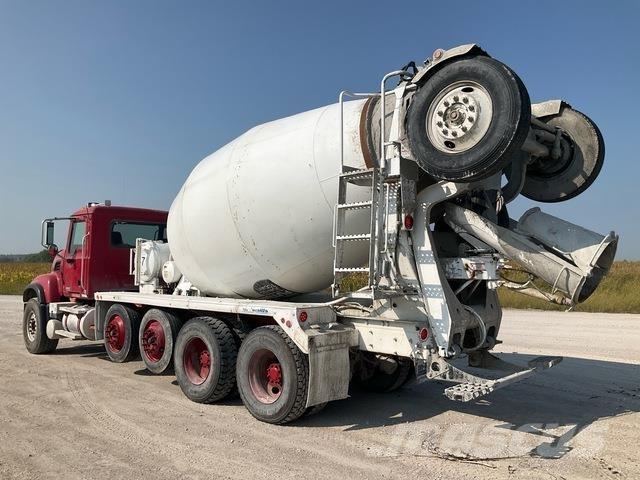 Mack CV513 Kita