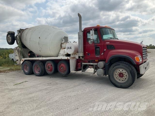Mack CV513 Kita