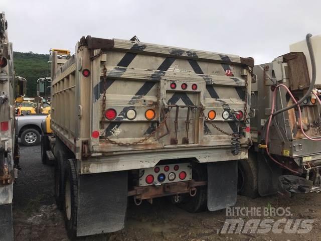 Mack CV700 Sniego peiliai ir valytuvai