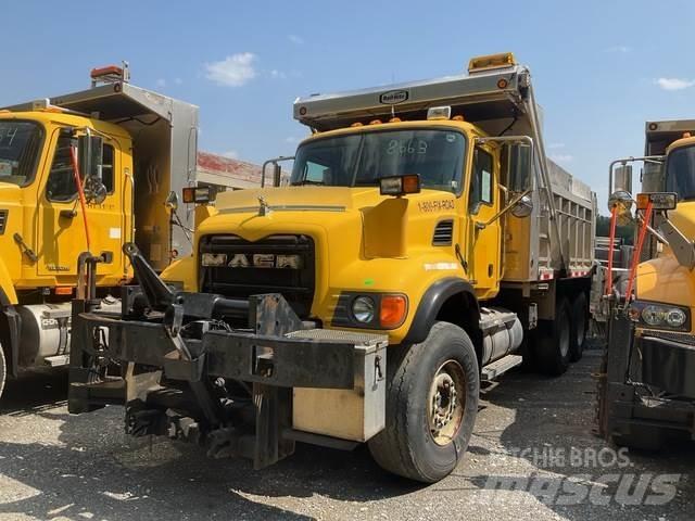 Mack CV700 Sniego peiliai ir valytuvai