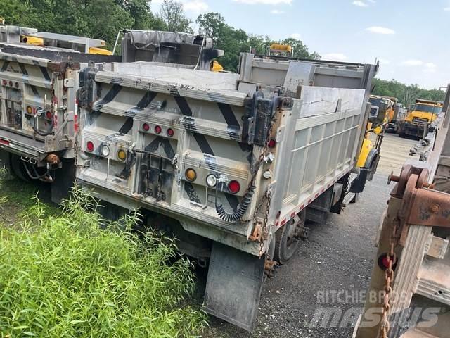 Mack CV700 Sniego peiliai ir valytuvai