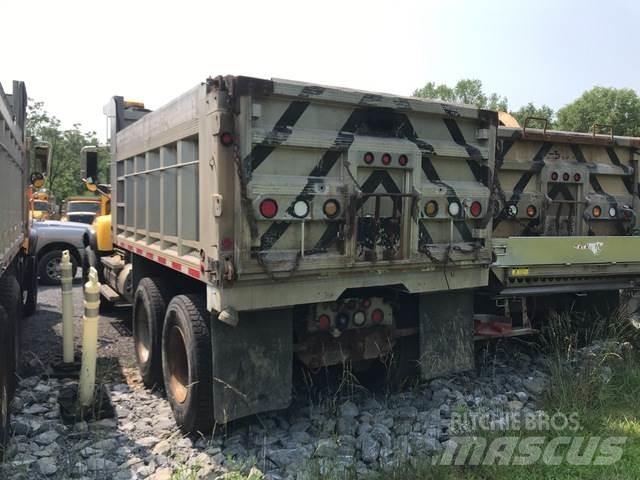 Mack CV700 Sniego peiliai ir valytuvai