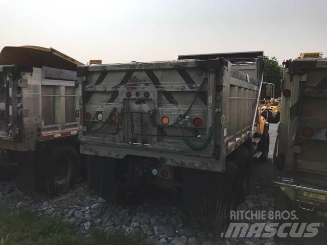 Mack CV700 Sniego peiliai ir valytuvai