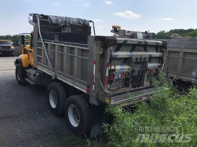 Mack CV700 Sniego peiliai ir valytuvai