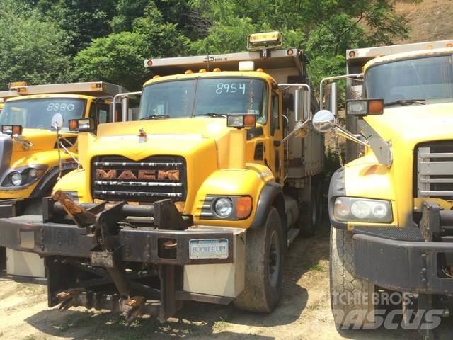 Mack CV700 Sniego peiliai ir valytuvai