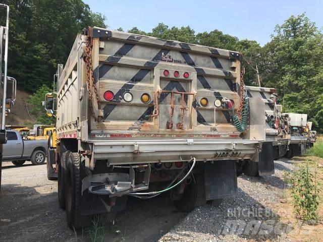 Mack CV700 Sniego peiliai ir valytuvai