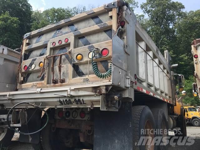 Mack CV700 Sniego peiliai ir valytuvai