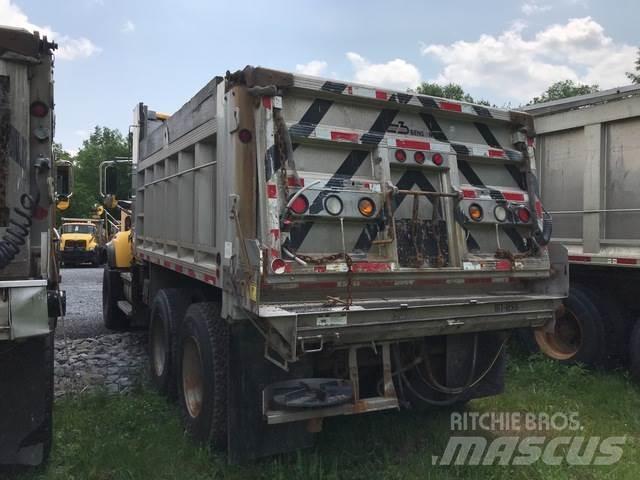 Mack CV700 Sniego peiliai ir valytuvai