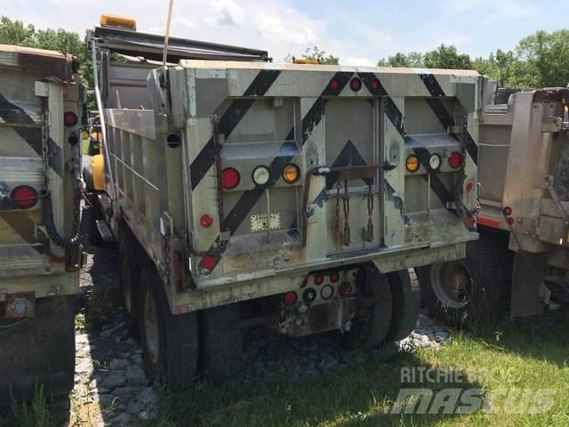 Mack CV700 Sniego peiliai ir valytuvai