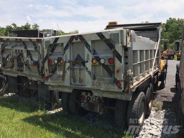 Mack CV700 Sniego peiliai ir valytuvai