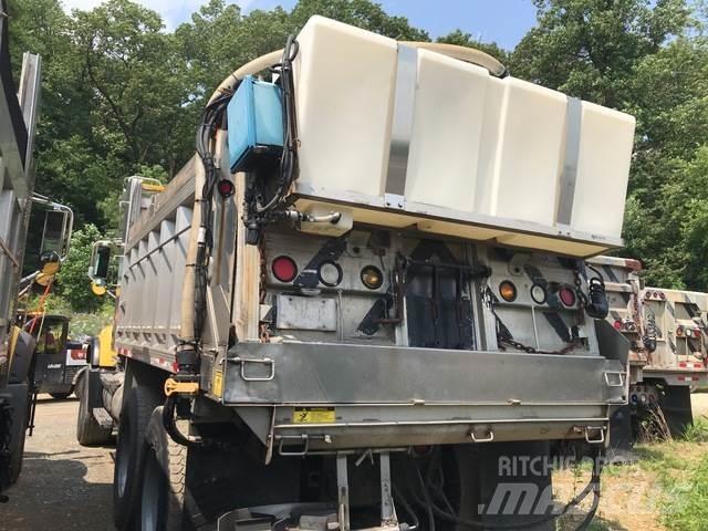 Mack CV700 Sniego peiliai ir valytuvai