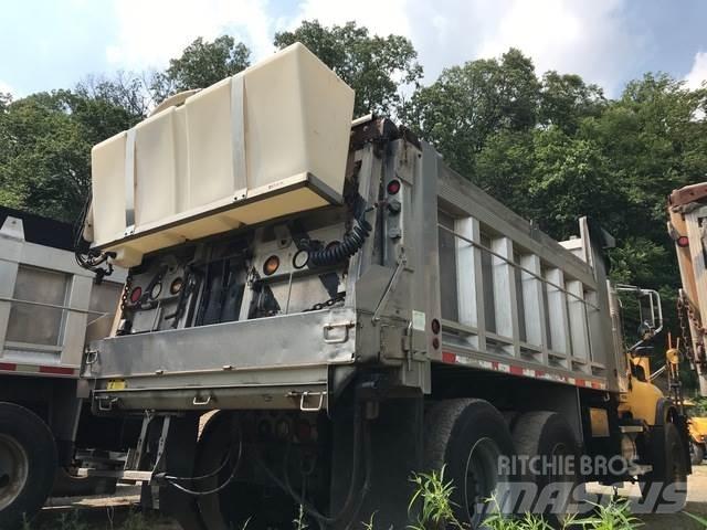 Mack CV700 Sniego peiliai ir valytuvai