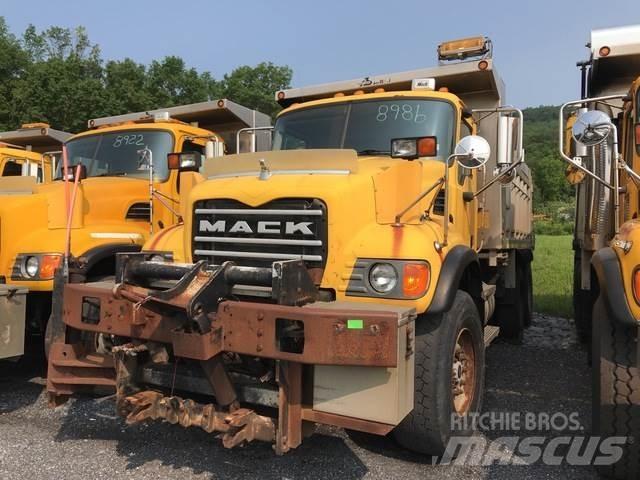 Mack CV700 Sniego peiliai ir valytuvai