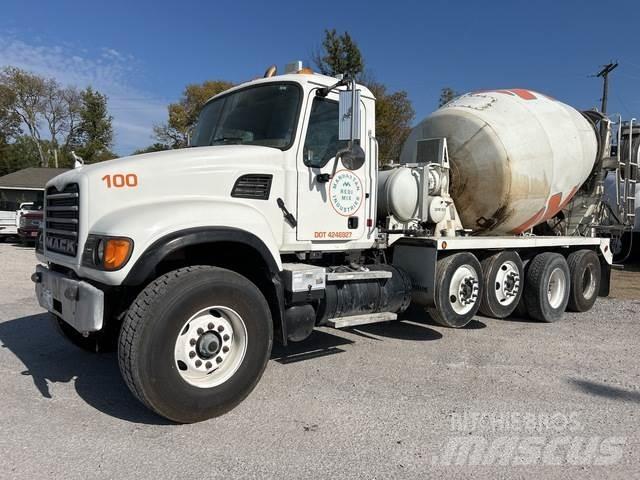 Mack CV713 Kita