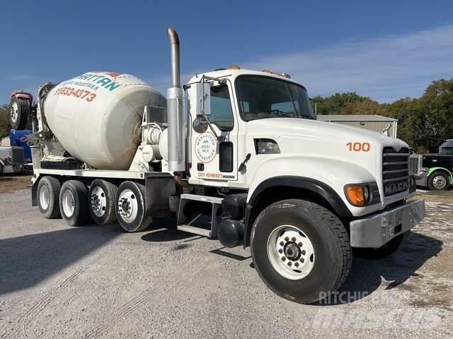 Mack CV713 Kita