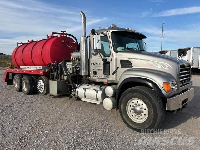 Mack CV713 Statyba - Kita