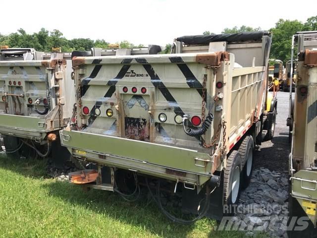 Mack CV713 Sniego peiliai ir valytuvai