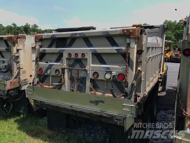 Mack CV713 Sniego peiliai ir valytuvai
