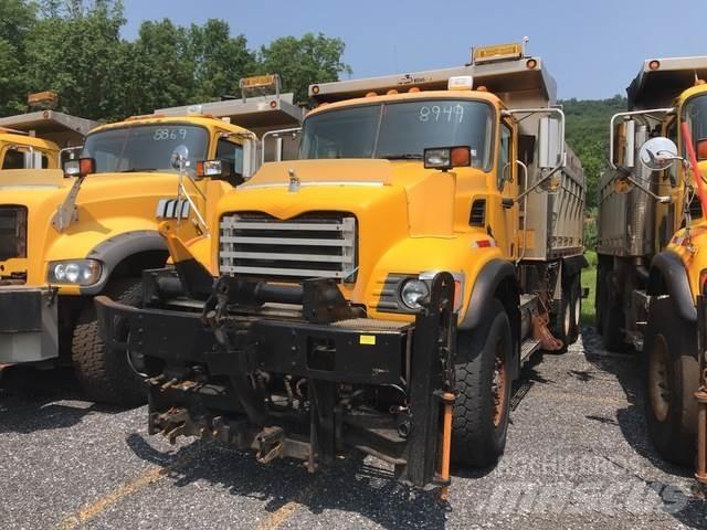 Mack CV713 Sniego peiliai ir valytuvai