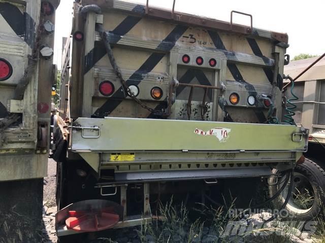 Mack CV713 Sniego peiliai ir valytuvai