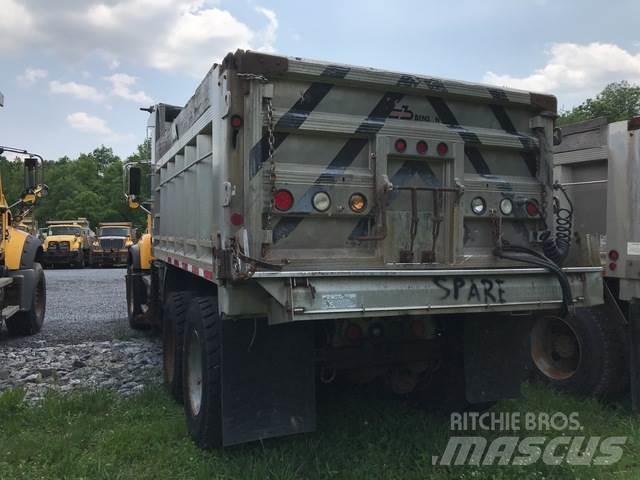 Mack CV713 Sniego peiliai ir valytuvai