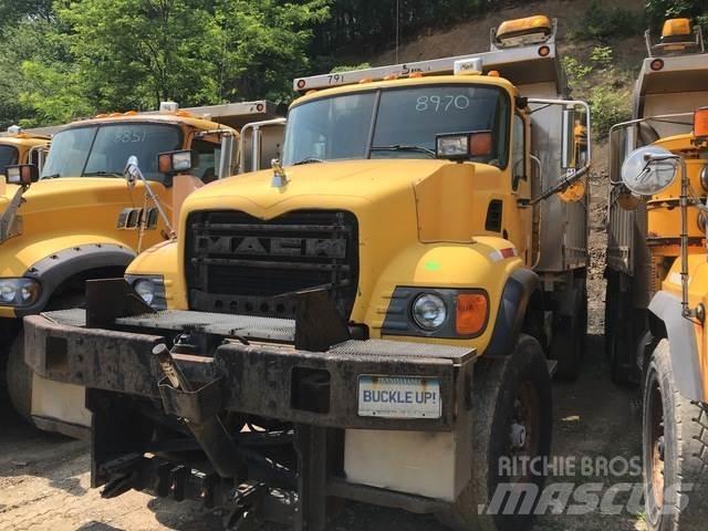 Mack CV713 Sniego peiliai ir valytuvai