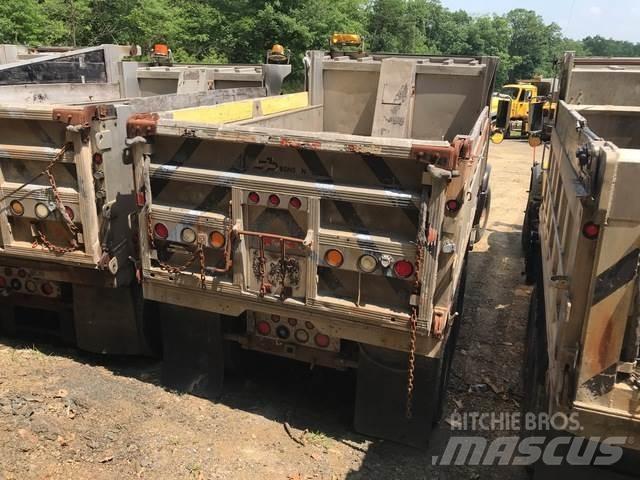 Mack CV713 Sniego peiliai ir valytuvai