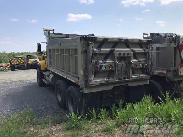 Mack CV713 Sniego peiliai ir valytuvai