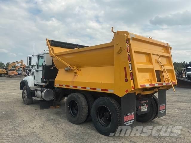 Mack CV713 Sniego peiliai ir valytuvai