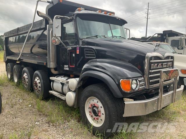 Mack CV713 Savivarčių priekabų vilkikai