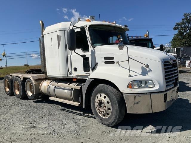 Mack CXN613 Naudoti vilkikai