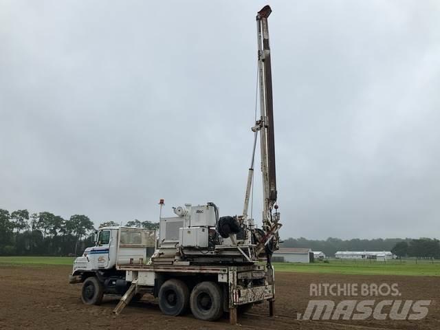 Mack DMM6906S Mobilūs gręžimo bokštiniai sunkvežimiai